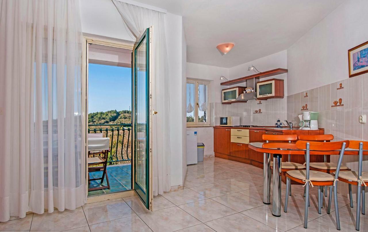 Villa Mareonda ロヴィニ エクステリア 写真